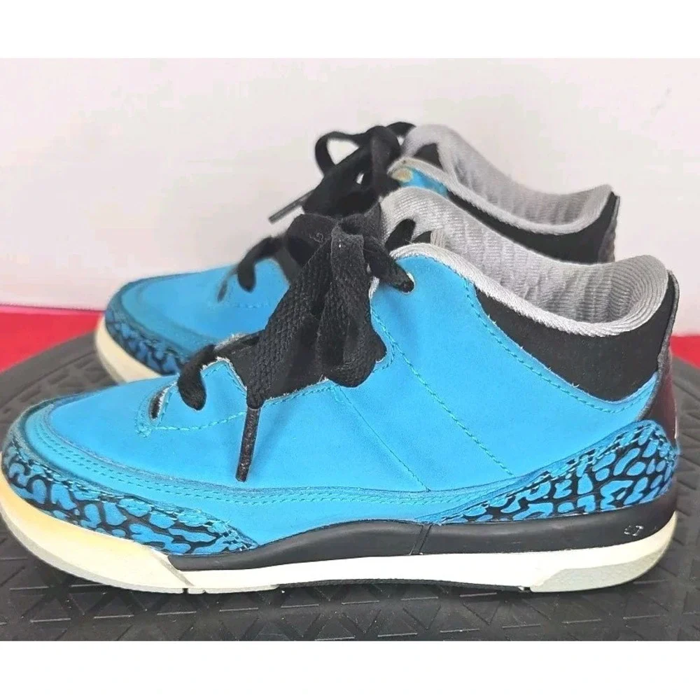 Air Jordan 3 Retro Powder Blue Toddler‎ Size 10C 2013 832033-408 Boys Girls